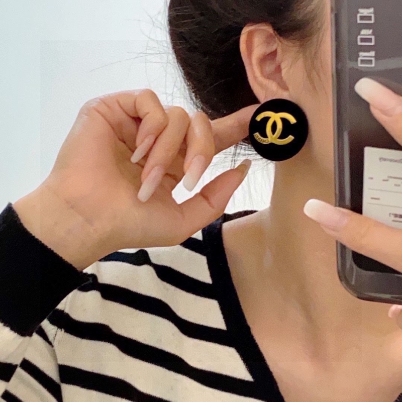 Ch**el earrings